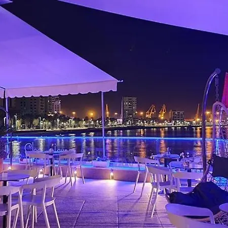 Wonderful City Center 5 ! *
